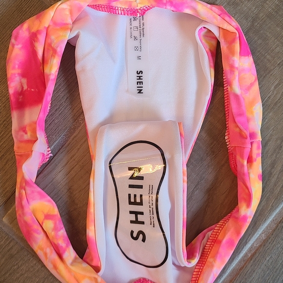 NWT Tie Dye Bikini Bottom - Medium - Picture 7 of 8